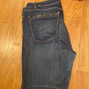 Ankle length jeans